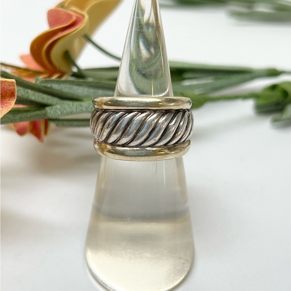 David Yurman Thoroughbred Cable Ring .925/14K Gold - Picture 6 of 9